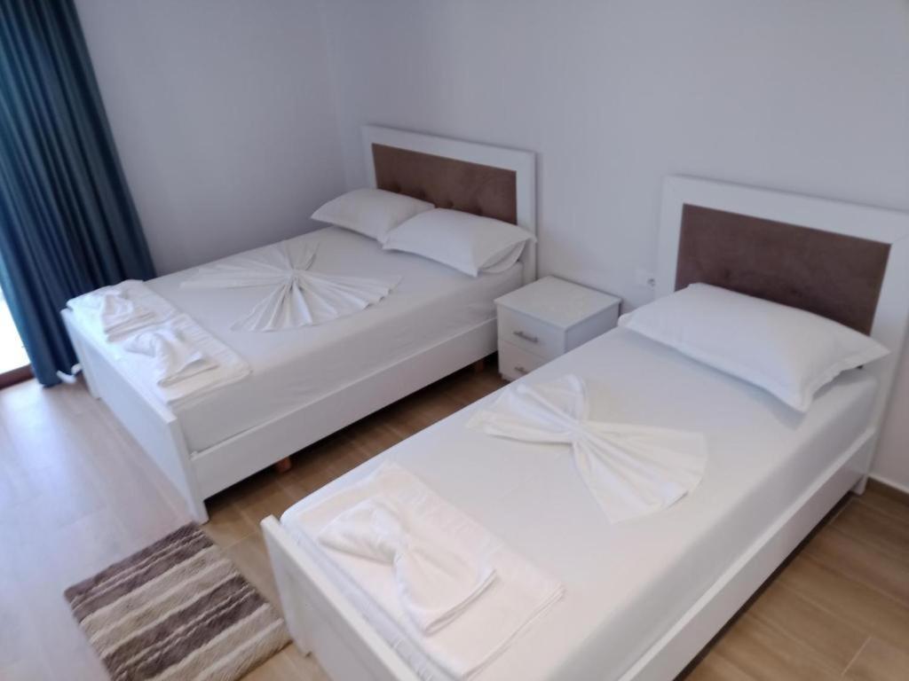 Hotel Opolonia Ksamil Buitenkant foto