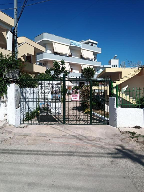 Hotel Opolonia Ksamil Buitenkant foto