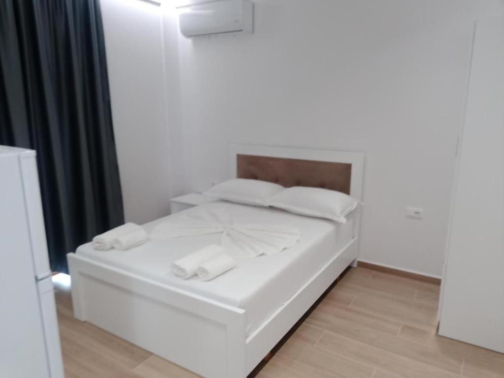 Hotel Opolonia Ksamil Buitenkant foto