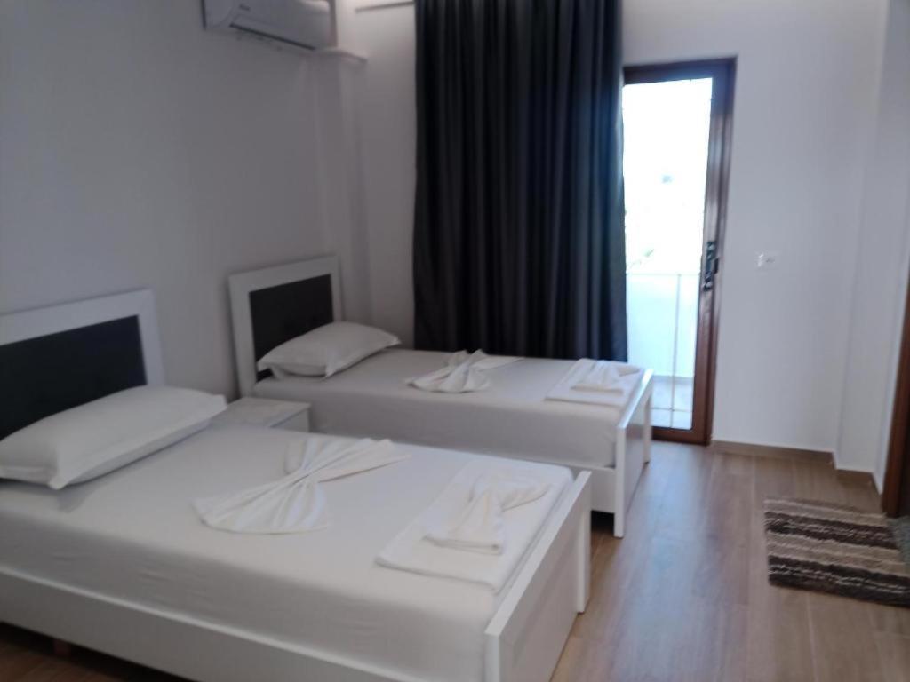 Hotel Opolonia Ksamil Buitenkant foto